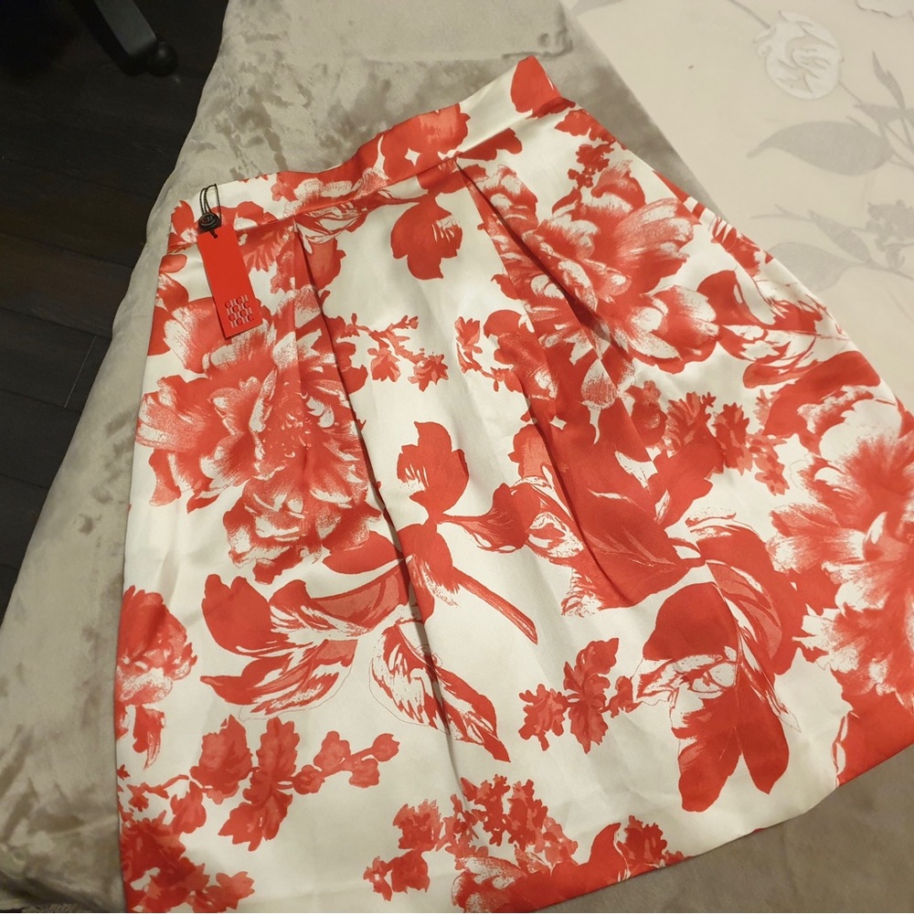 Carolina Herrera Red and white skirt